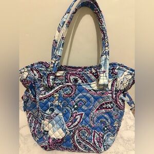NEW Disney X Vera Bradley Paisley Glenna SatchelCinderella print